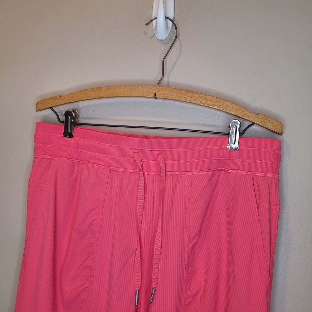 Lululemon Dance Studio Relxed Fit Pink Mid Rise Cargo Joggers Medium Athleisure - Picture 3 of 12